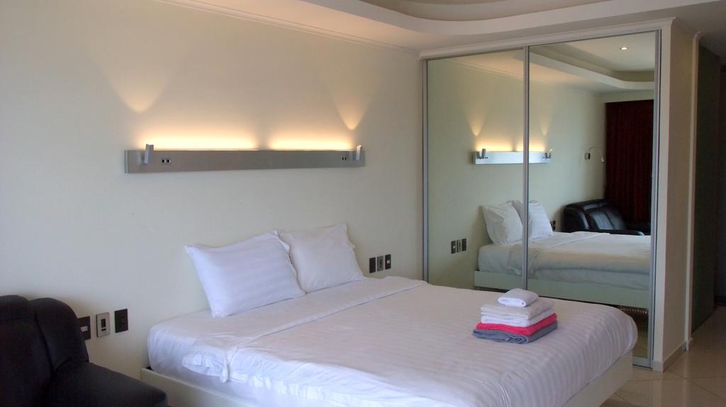 View Talay 6 Pattaya Beach By Cando Exterior foto